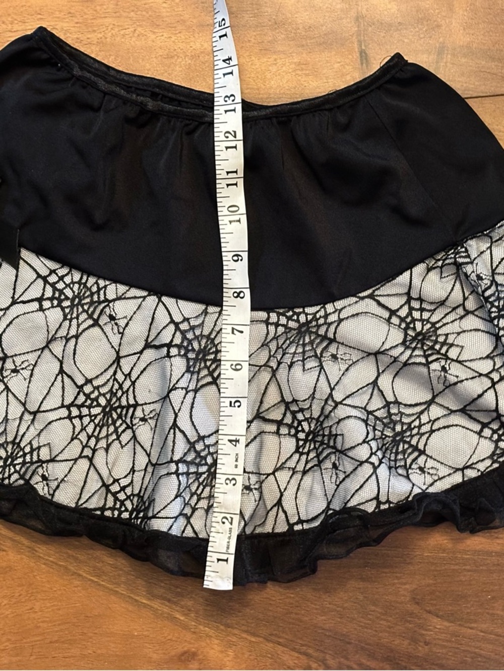 Y2K Whimsigoth emo white and black tulle fishnet spiderweb skirt - Picture 6 of 6